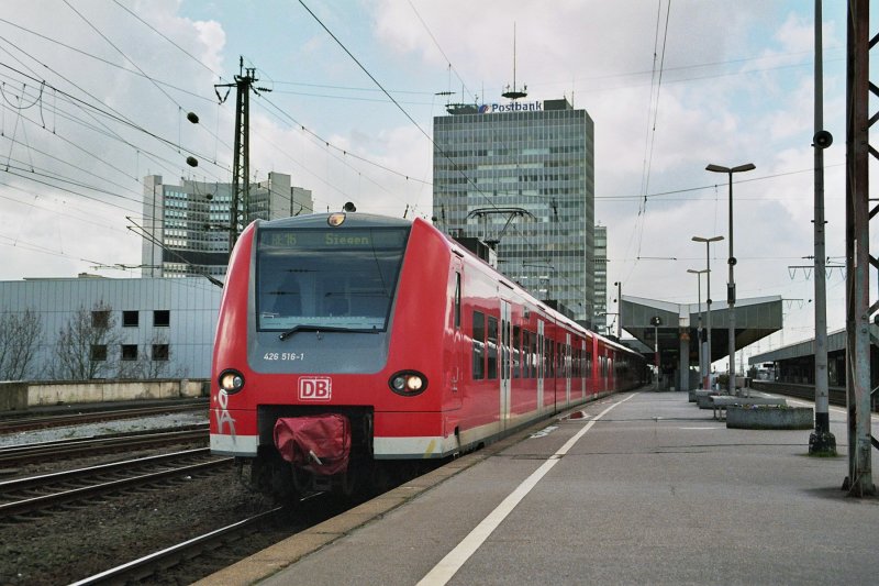 Essen Hbf 05.03.2007 (426 016 + 425 071) 