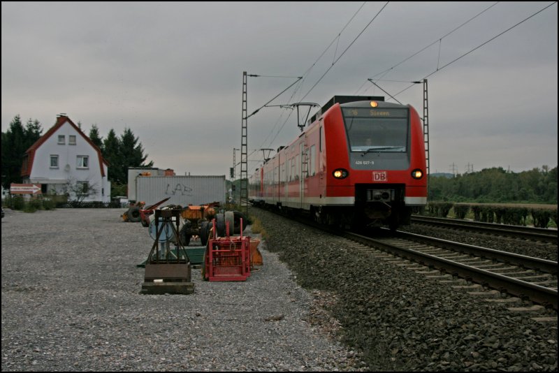 426 027/527 und 426 019/519 fahren als RE16 (RE 29687)