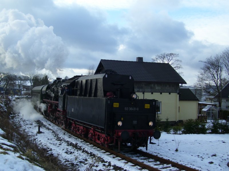 50 3648 f�hrt am 20.10.08 aus dem Bahnhof Scheibenberg Richtung