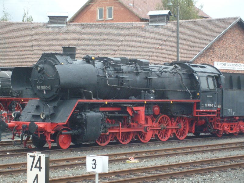 Portr�t der 50 3690-0 am 7.9.2007 in Neuenmarkt-Wirsberg, fotografiert aus