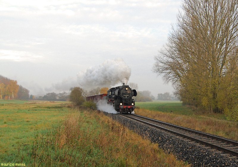 52 8079 near Breitungen early in the morning on the