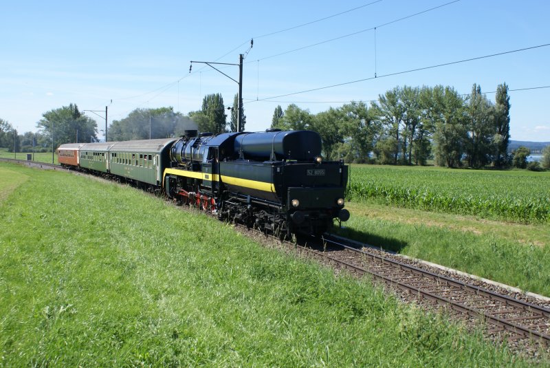 52 8055 f�hrt am 26.7.09 von Triboltingen Richtung T�gerwilen- Gottlieben.


