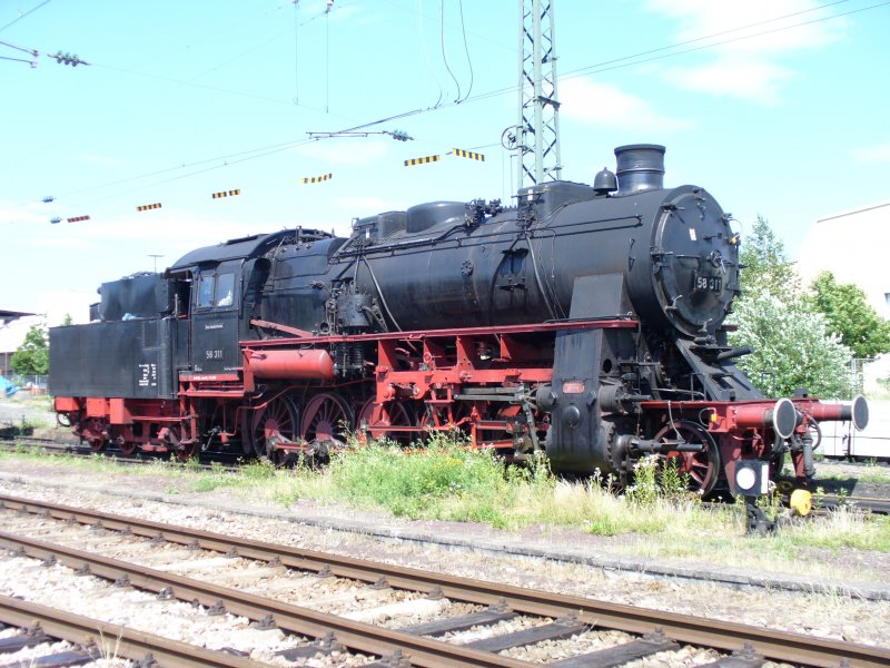 58 311 der Ulmer Eisenbahnfreunde in Etlingen-West.
17 Juni 2007. 