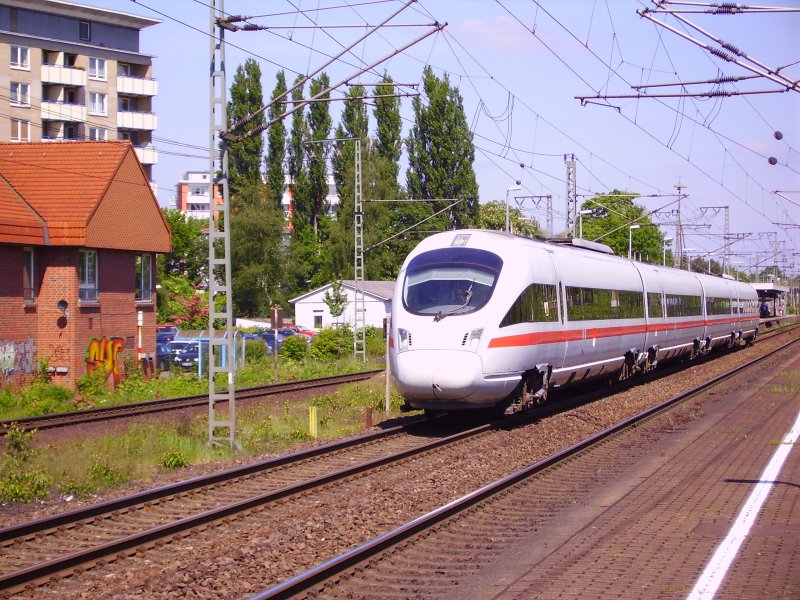 Ein ICE-TD aus �rhus eilt durch Elmshorn. 22.05.08 