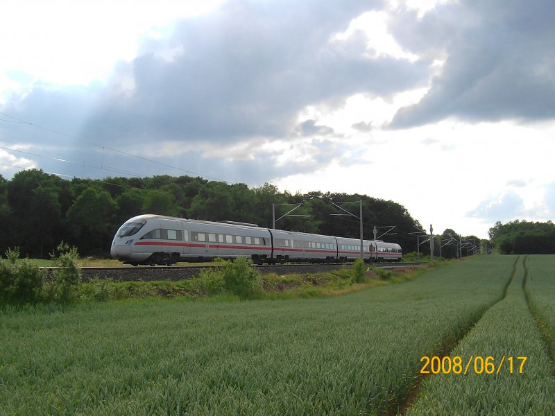 Ein ICE TD f�hrt am 17.06.08 als ICE 37 aus