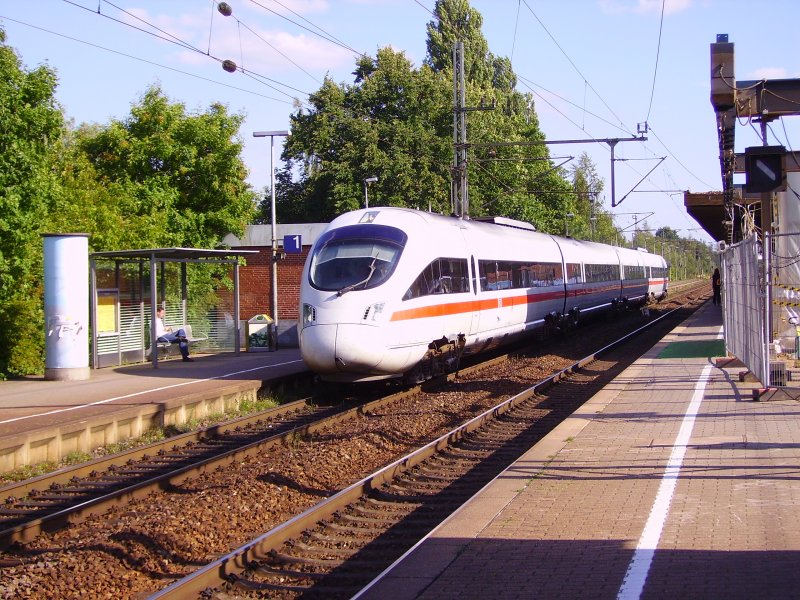 Ein ICE-TD auf dem Weg nach D�nemark. 24.06.08, Elmshorn. 