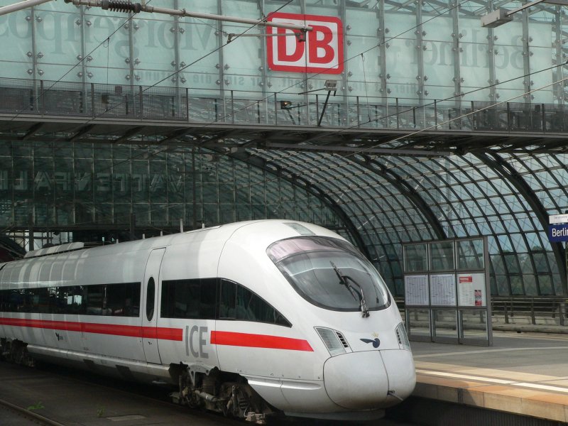 ICE-TD nach Kopenhagen in Berlin-Hauptbahnhof, 11.7.2009 