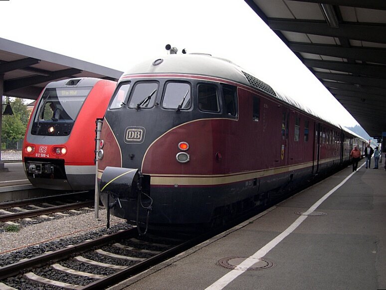 Ausserferner Bahntag 2007 - twice the BR 612 side by