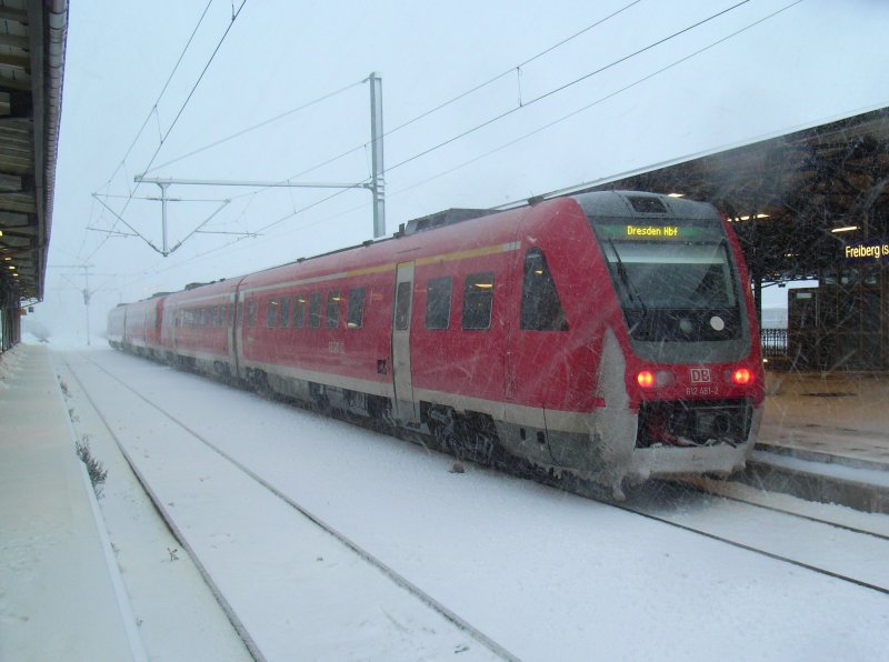 During heavy snowfall, and 25 minutes late 3791 of RE