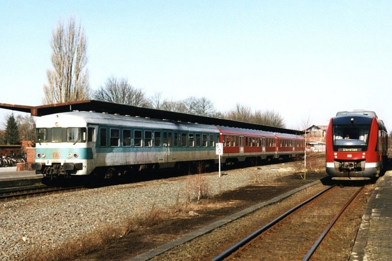 �bergangszeit in Coesfeld: Rechts ein BR 640 und links der