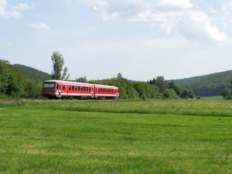 Ein Triebwagen der Br.628 fuhr im Juni 2007 als RE