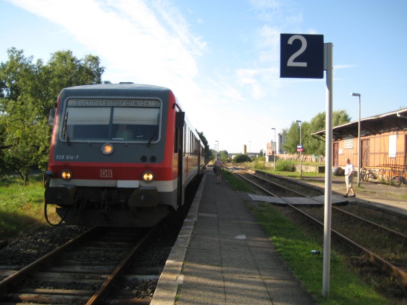 The regional train from Hannover stops at 6.8. time in