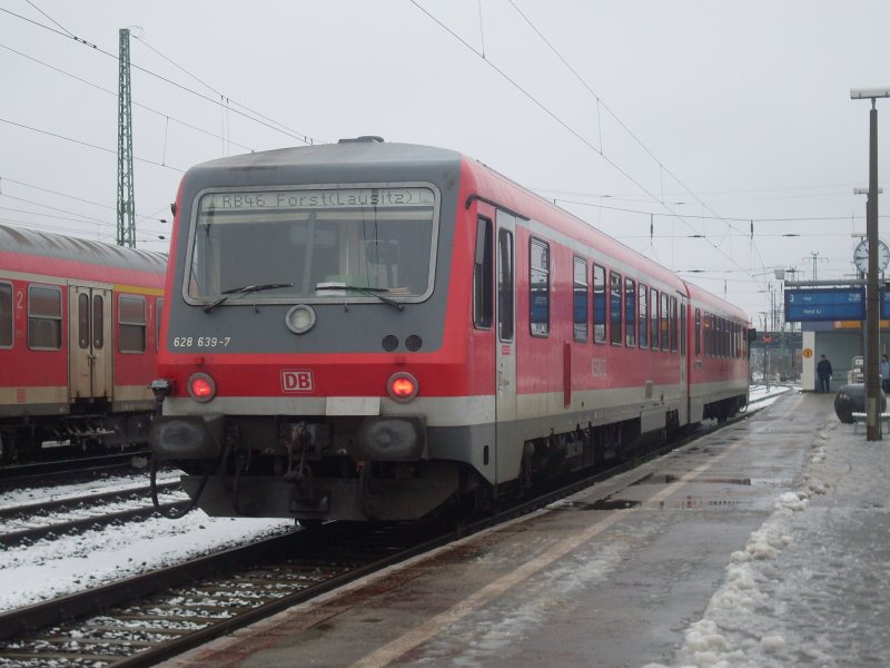 628 629-7 am 12.12.08 im Cottbuser Bahnhof . Das war