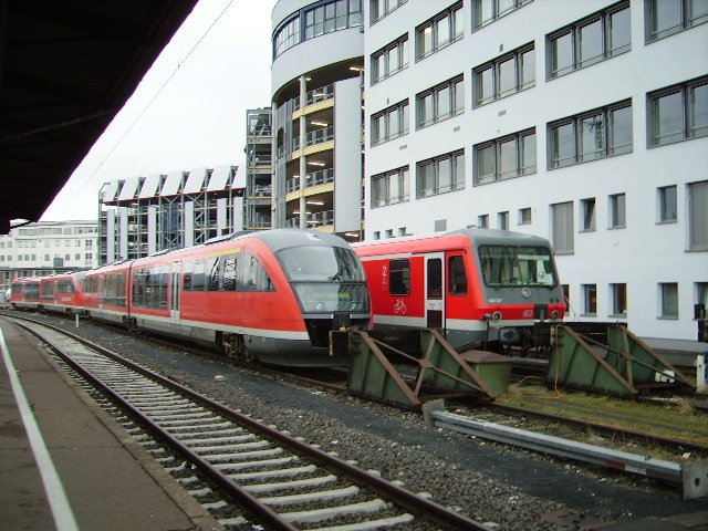 Two Desiro/642 and 628 of West Francia train in Aschaffenburg