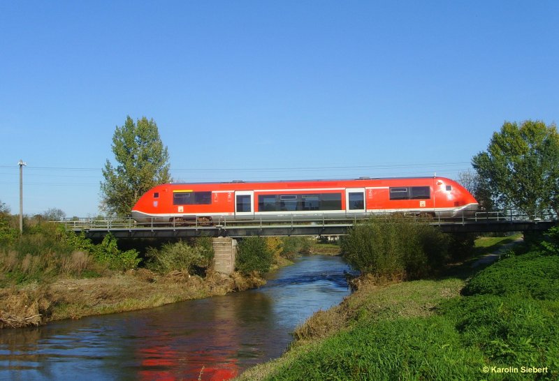 A 641 crosses on the bridge at the Unstrut Pfefferminzbahn