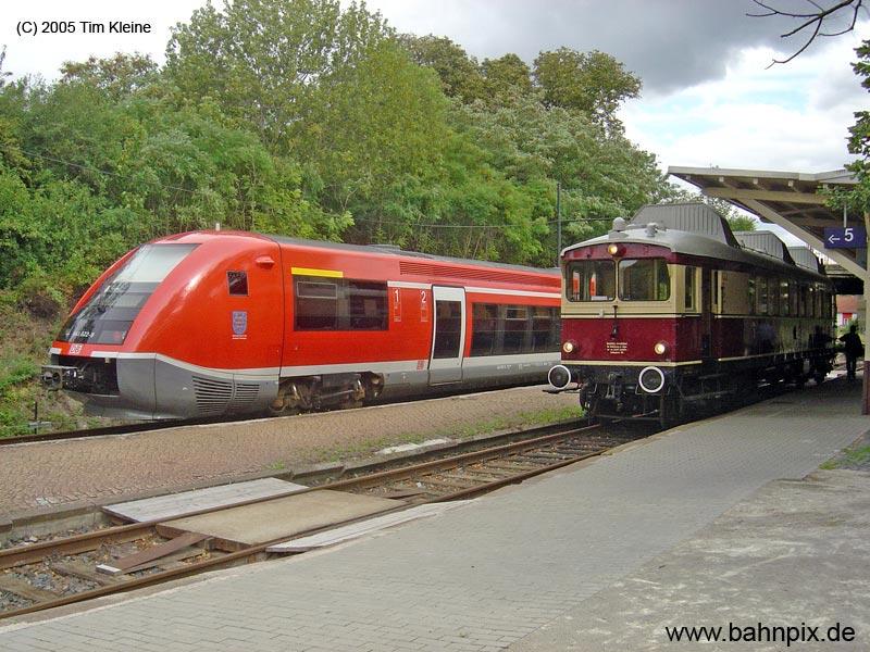 VT 175 der EVB und 641 022 am 26.08.2005 in
