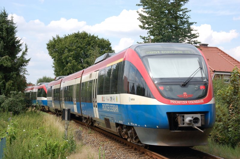 Nachschuss auf gleich 2 gekuppelte Triebwagen VT 643 Talent der
