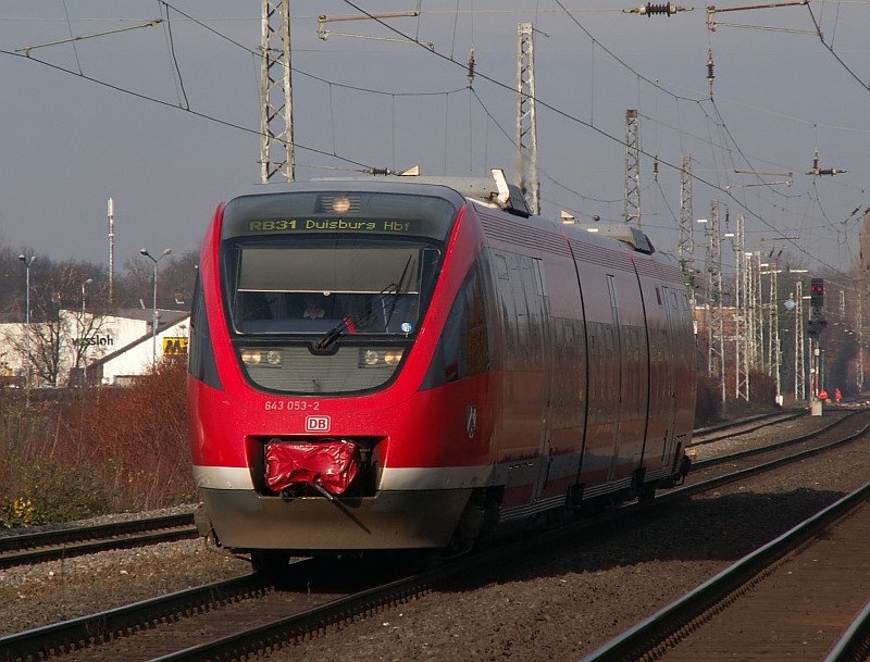 RB 31 just before the entrance to the station Moers.