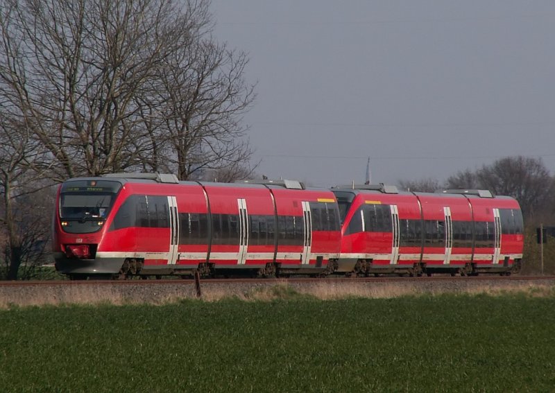 The "kidney-Express" RE-10 on the open road between Krefeld and