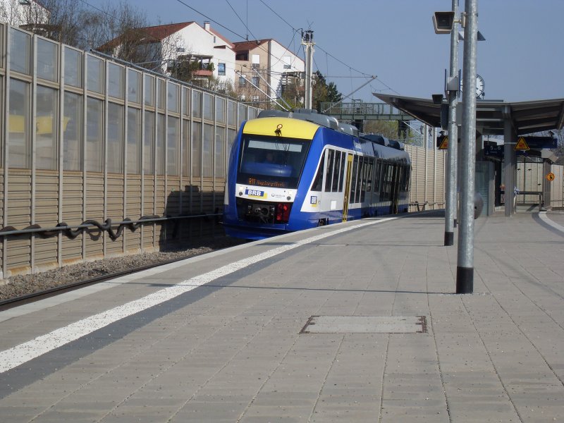 LINT41 der Bayerischen Regiobahn (BRB) in Augsburg-Hochzoll am 10.4.09 