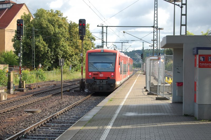 Auch den Halt in Wendlingen �berstanden die beiden Triebz�ge der
