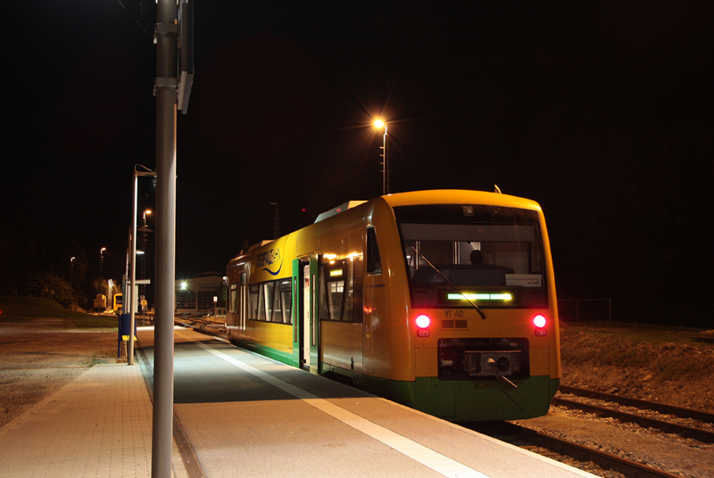 VT40 the Oberpfalzbahn waiting on 26.09.2009 as the only Sat