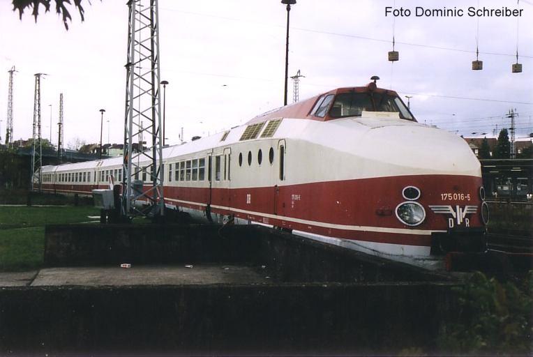 SVT 175-016-5 in Berlin Lichtenberg on the 10.10.2004! (automatically translated,