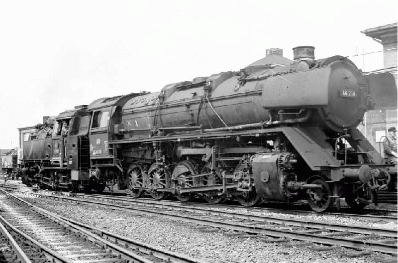 81 005 works in 1962 as the shunting Aw Frankfurt