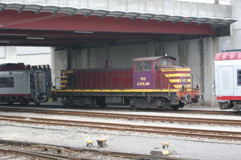 CFL Baureihe 900 abgestellt am Luxemburger Hauptbahnhof. Diese Lokomotive geht