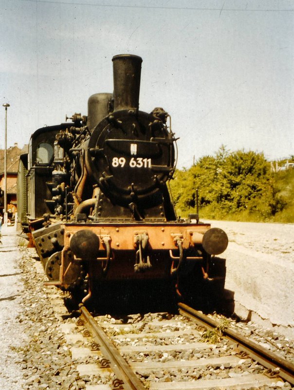 89 6311 in Erfurt-West, around 1985 (ORWO Dia) (automatically translated,
