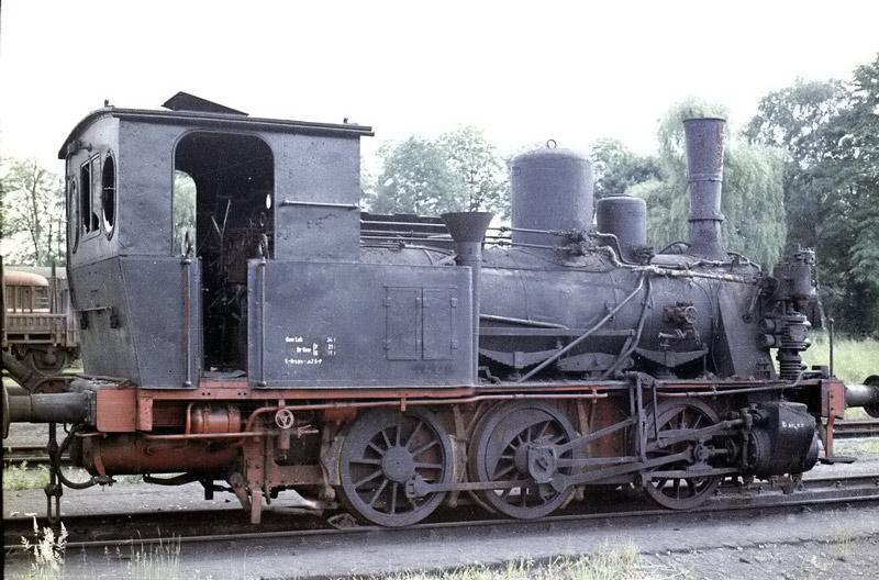 1966 im AW Schwerte zum verschrotten, ausgediente T3 (DB Baureihe