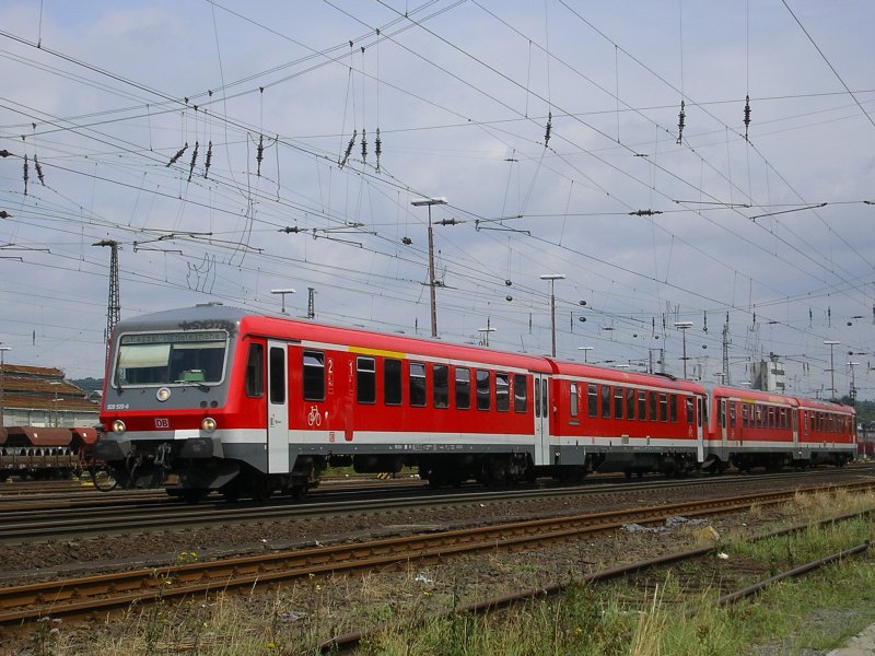 BR 928 520-6 voraus mit von Kassel Wilhelmshhe nach Hagen Hbf.(03.08.2008)