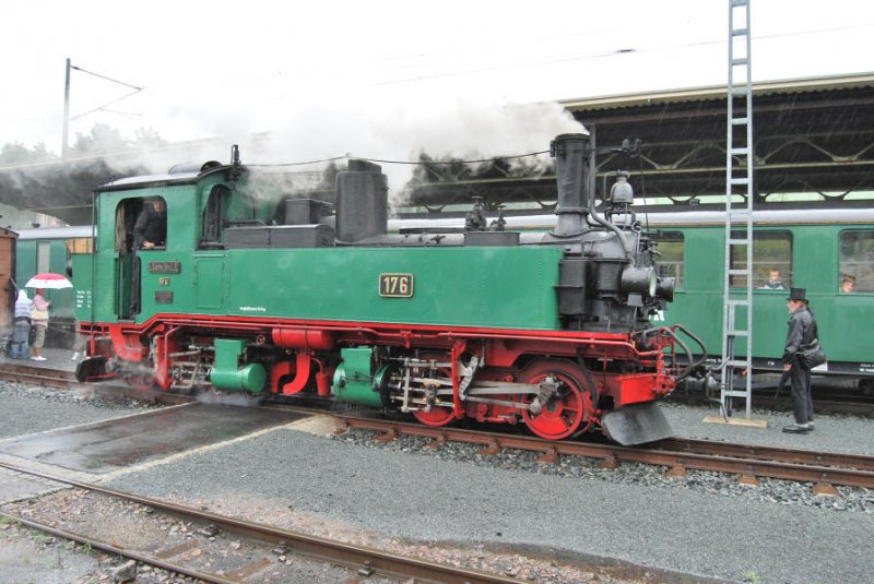 99 539 wurde beim Schmalspurfestival vor Sonderz�gen eingesetzt. Freital Hainsberg