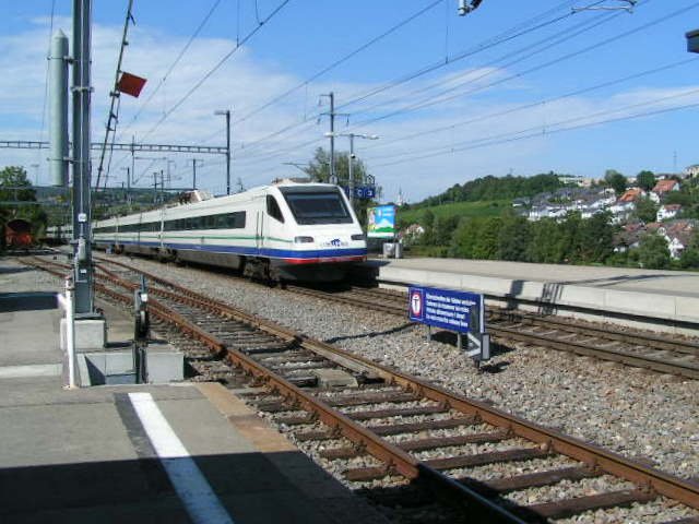 Cisalpino when passing the bus stop at the Rhine Falls