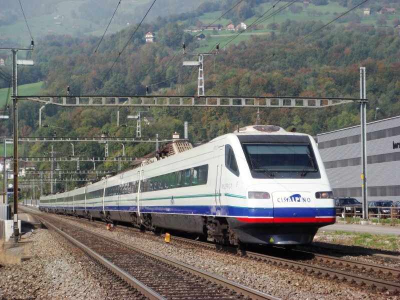 Cisalpino ETR 470 for 9 on the rocks 08/10/2007 (automatically