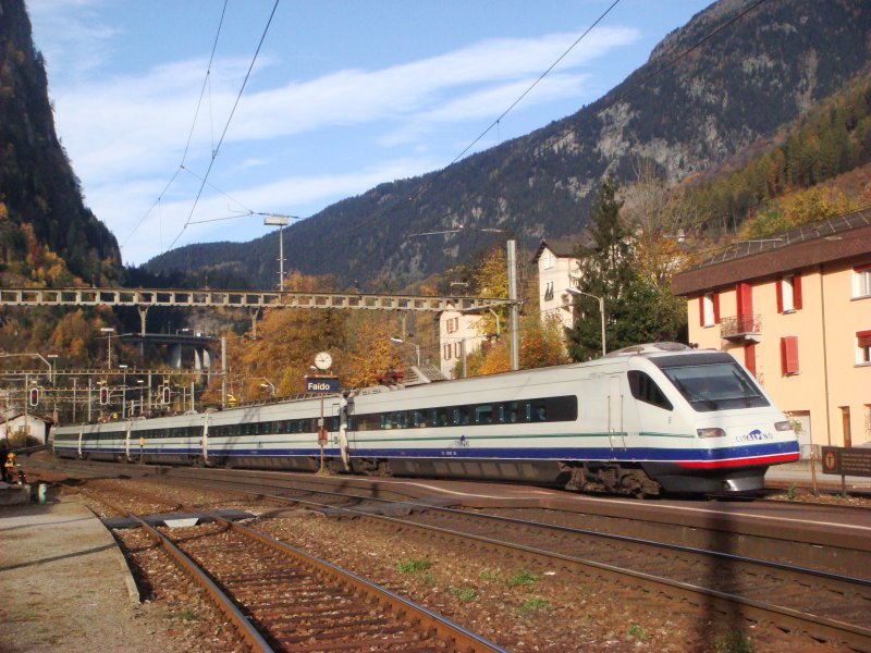 ETR 470 bei der Durchfahrt in Faido am 2.11.2007