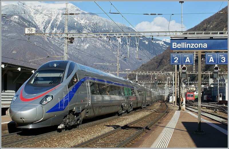 CH-CIS ETR 610 in Bellinzona - hopefully the train is