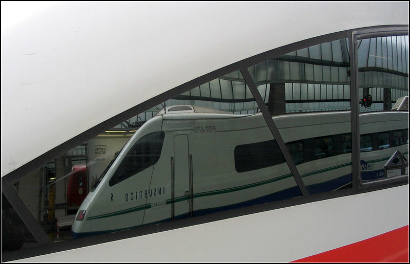 Die Triebwagen f�r den Fernverkehr auf der G�ubahn Stuttgart-Singen-(Z�rich), 24.5.2005
