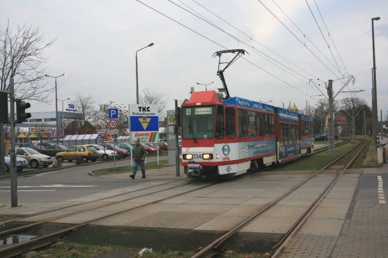 Triebwagen 134 am 02.12.2008 an Haltestelle Cottbus TKC/Nordring 