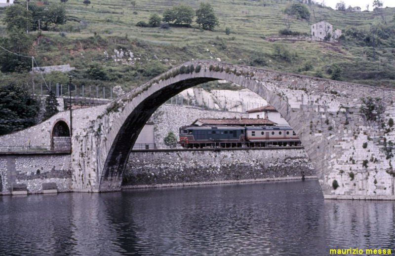 D 345 1042 - Borgo a Mozzano - 07.05.1988 