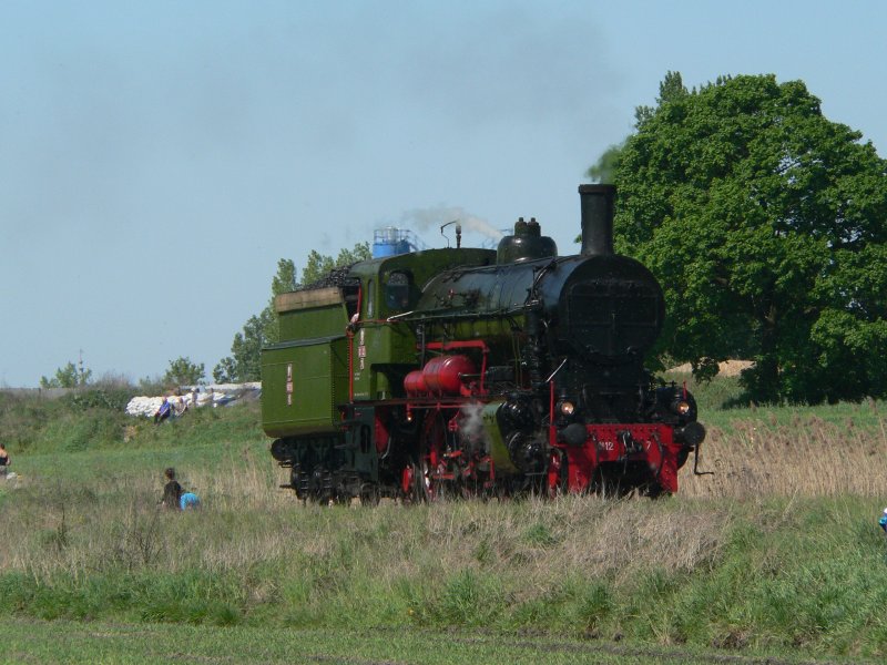 OL12-7 on the Steam Locomotive Parade in Wolsztyn, 2.5.2009 (automatically