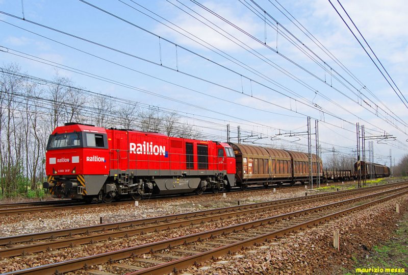 Railion Italia G2000 29SF - Alessandria c/o - 12.04.2008