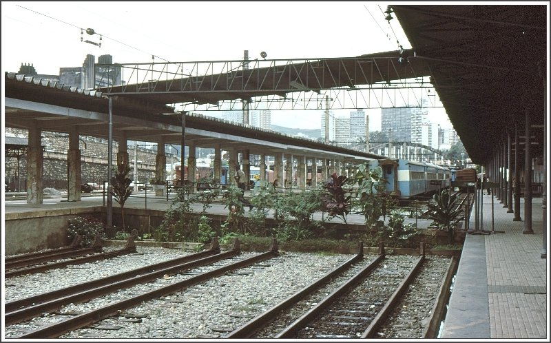 Der Bahnhof Belo Horizonte hatte drei Kopfgleise aus beiden Richtungen, sowie auch durchgehende Geleise in beiden Spurweiten. (Archiv 03/1979)