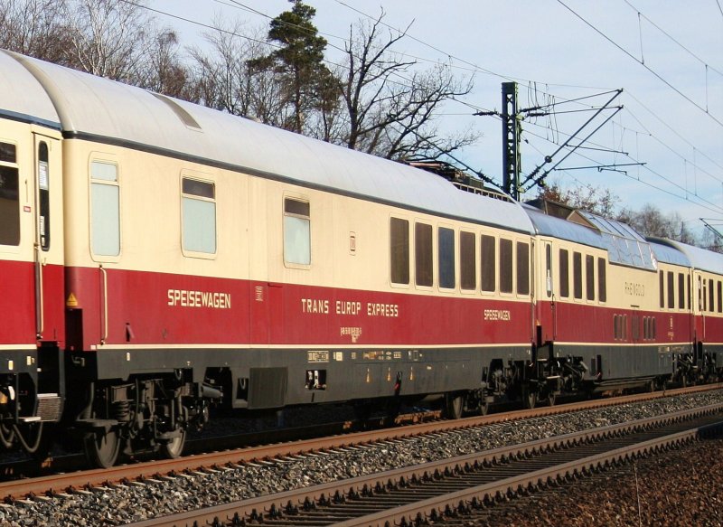 Der Speisewagen und der Domecar des TEE 91308.