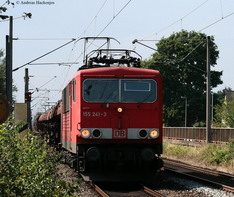 Die schnsten Sachen kommen immer aus der falschen Richtung: 155 241-6 mit einem Mischer in Heidkrug 20.8.09