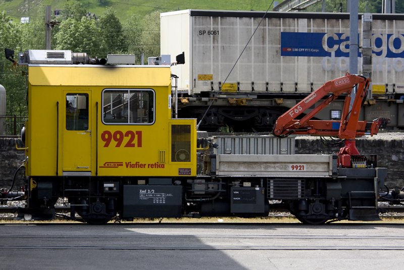 RhB Xmf 4 / 4 9921 11/05/2008 Landquart (automatically translated,