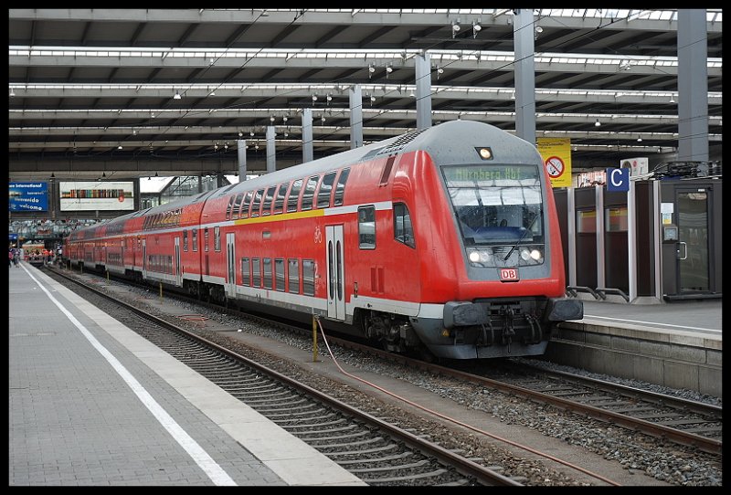 RE Von M�nchen-Hbf Nach N�rnberg-Hbf �ber Ingolstadt-Hbf,Treuchtlingen Steht Zur Abfahrt