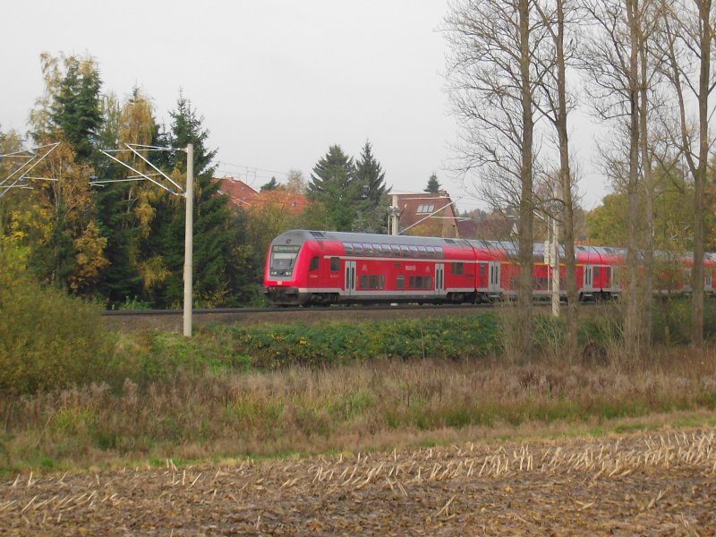 RE 21423 am 2.11.08 kurz vor der Einfahrt in Reinfeld
