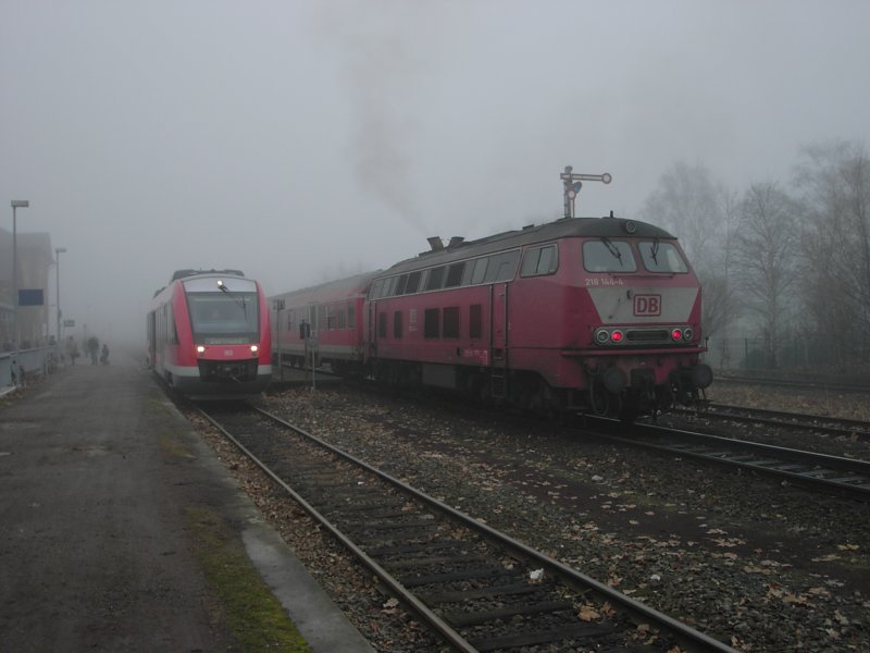 Diesel locomotive of the DB class 218 with push-pull train