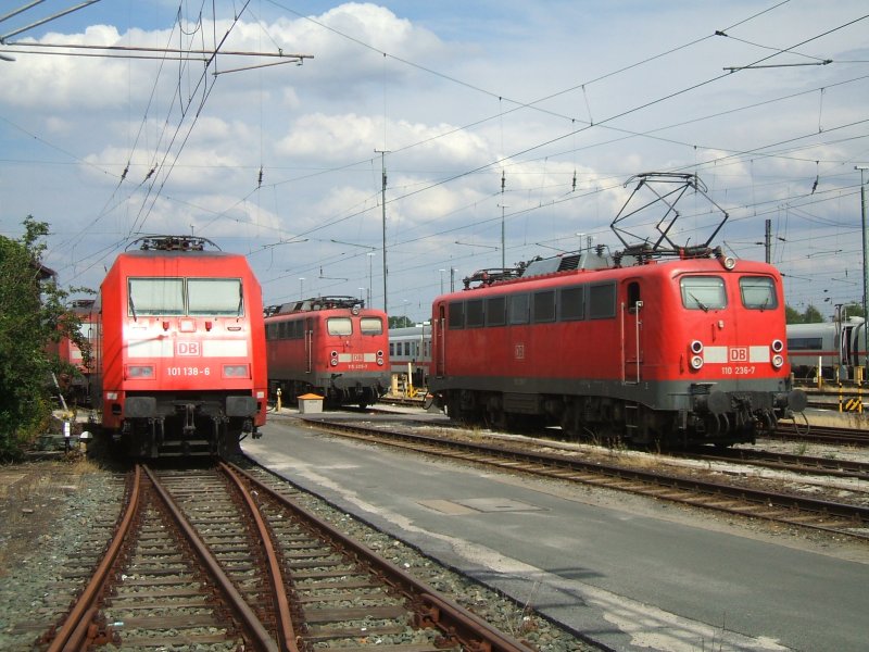 BR 101 138-6, BR 115 205-7, BR 110 236-7 im